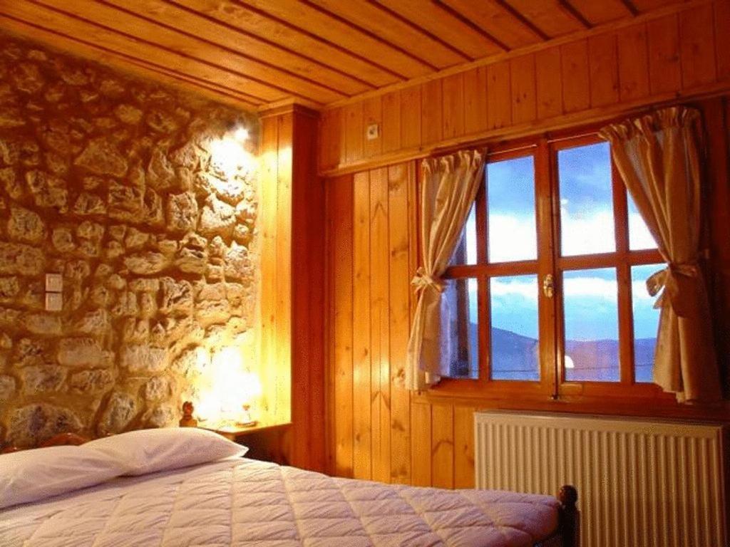 Ariadne Guesthouse Arachova Zimmer foto